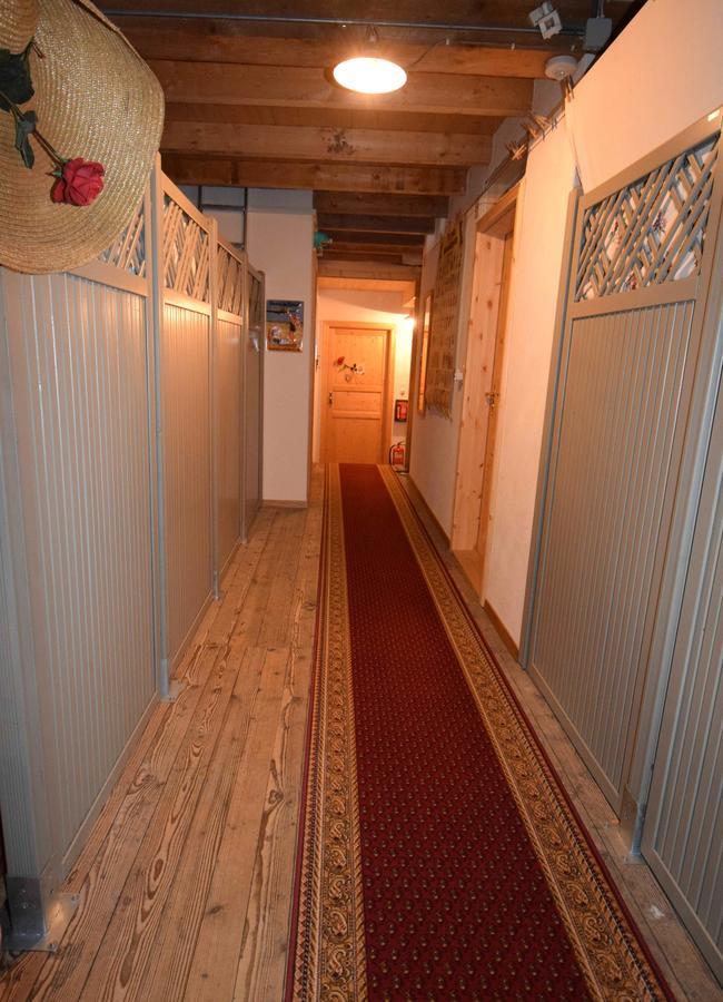 Bed & Breakfast Im Chellhof Benken  Экстерьер фото