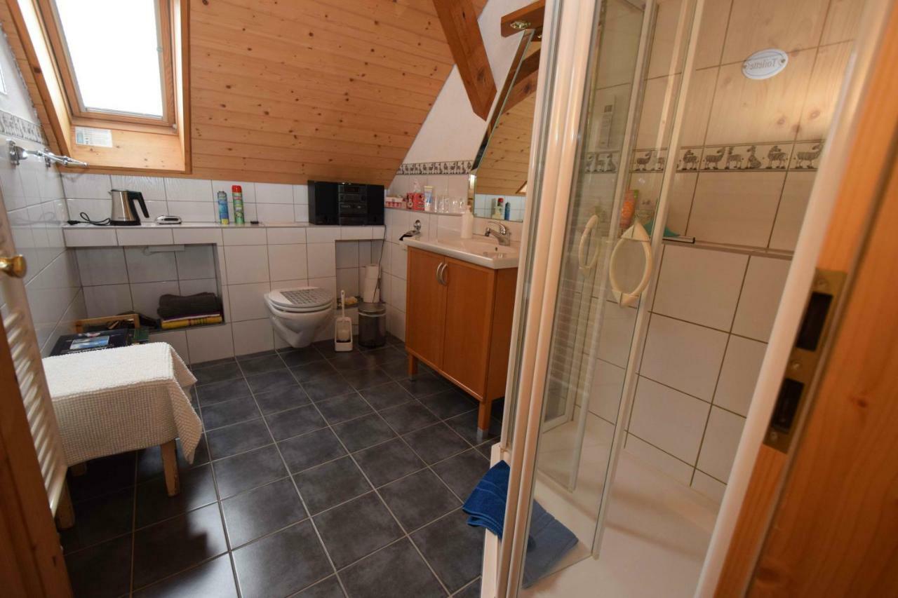 Bed & Breakfast Im Chellhof Benken  Экстерьер фото